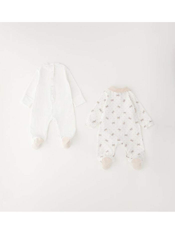 Tutina idomini neonata