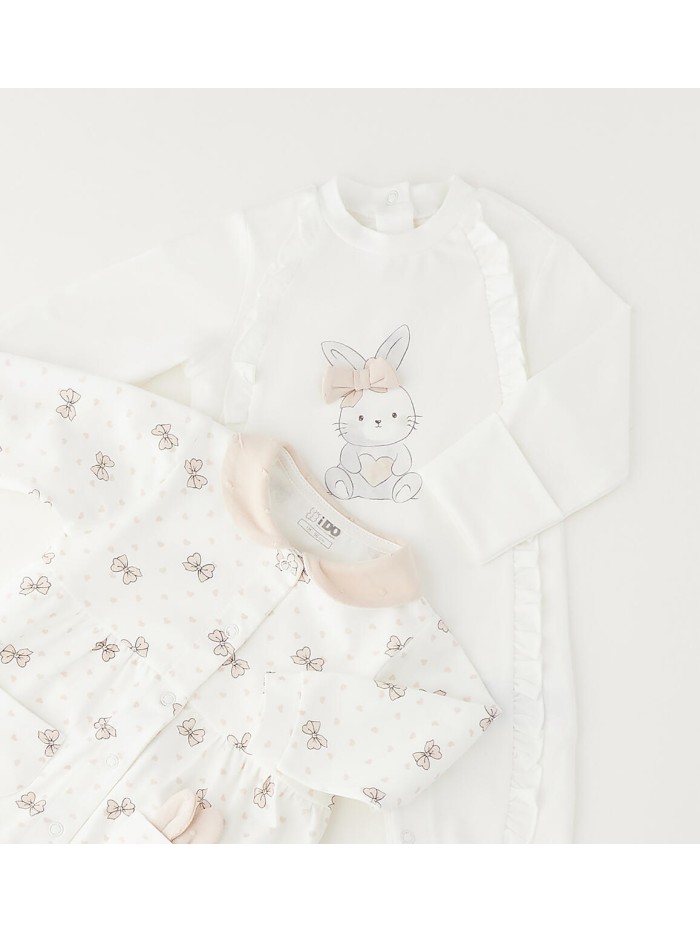 Tutina idomini neonata