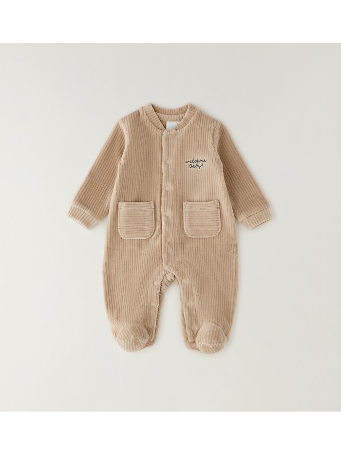 Tutina idomini neonato