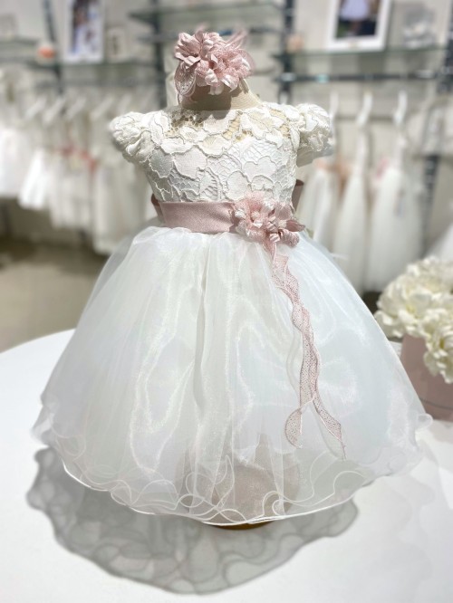 Vestina battesimo les petits enfants