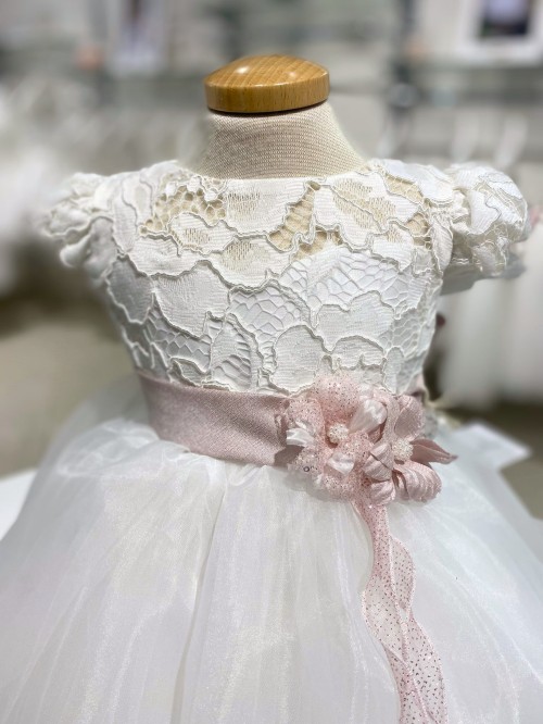 Vestina battesimo les petits enfants