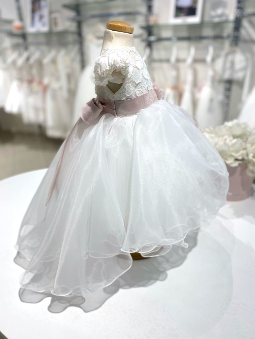 Vestina battesimo les petits enfants