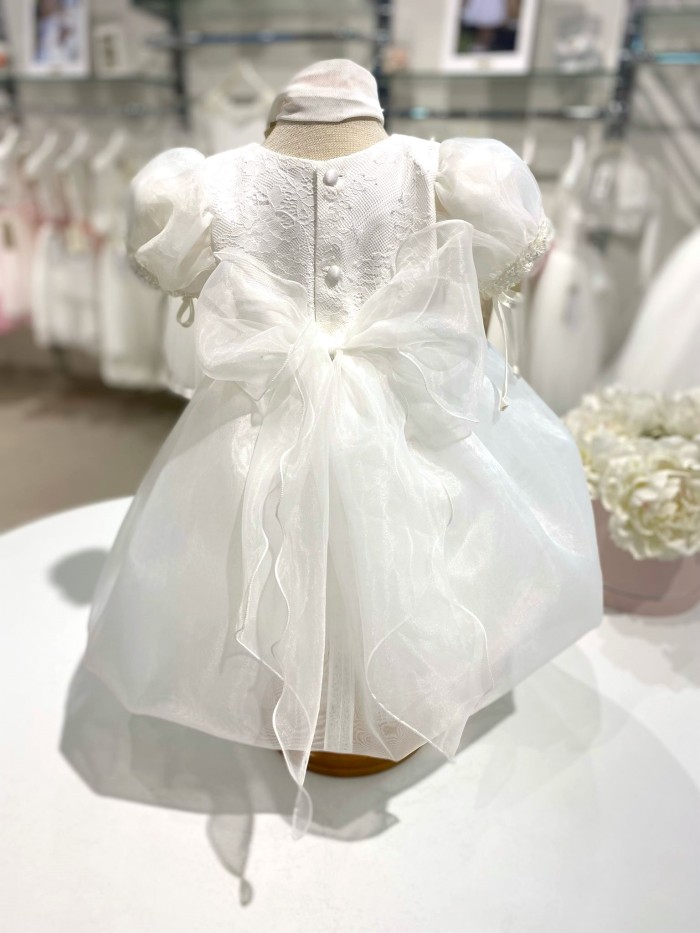 Vestina battesimo les petits enfants