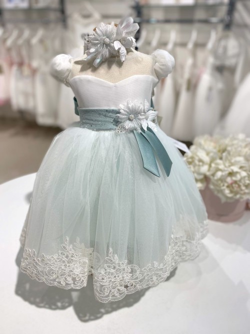 Vestina battesimo les petits enfants