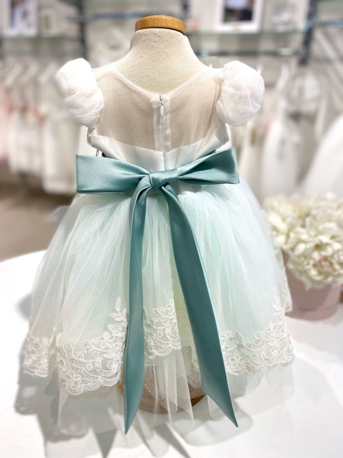 Vestina battesimo les petits enfants