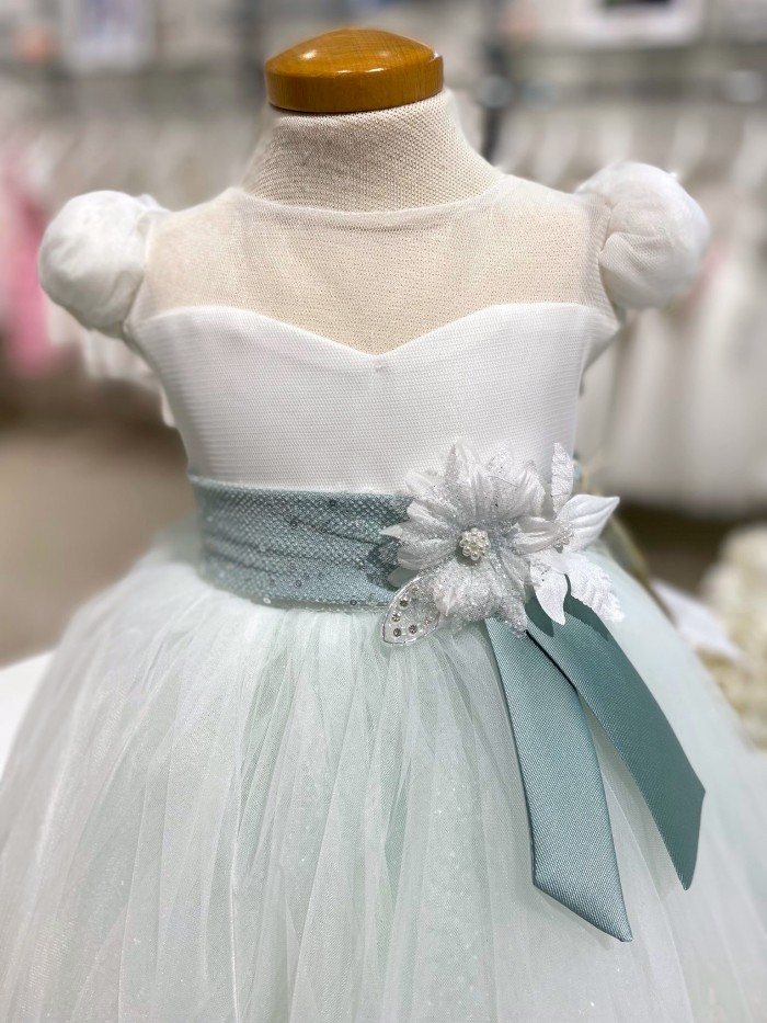 Vestina battesimo les petits enfants