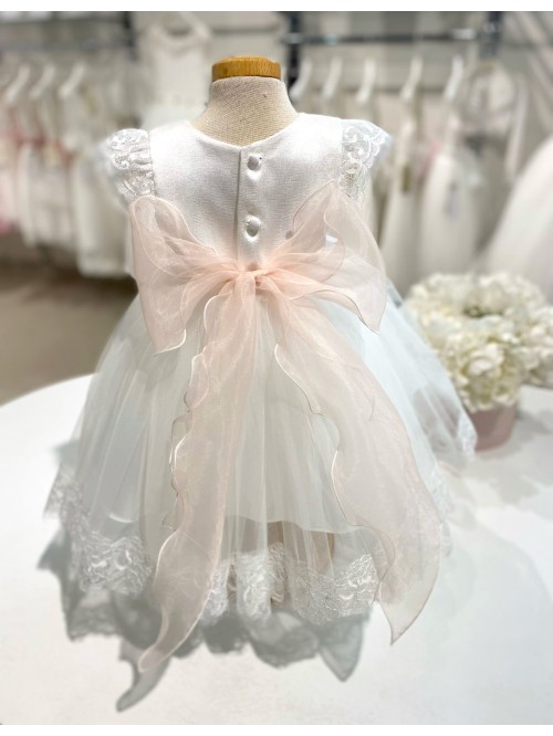 Vestina battesimo les petits enfants