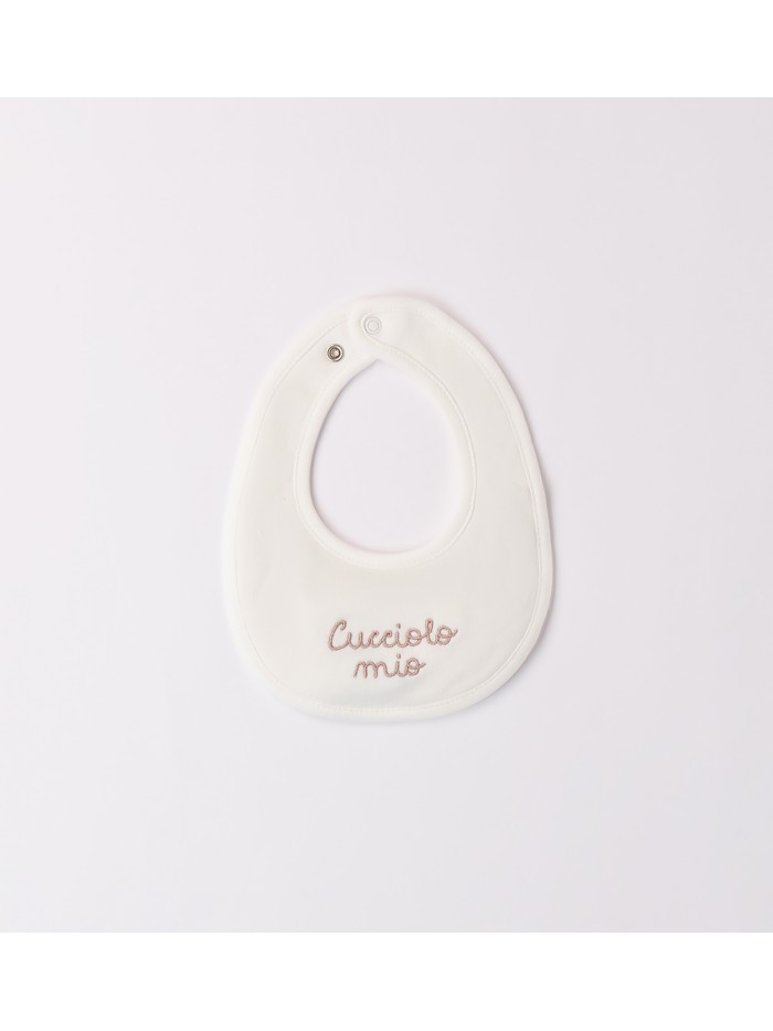 Bavina idomini neonato