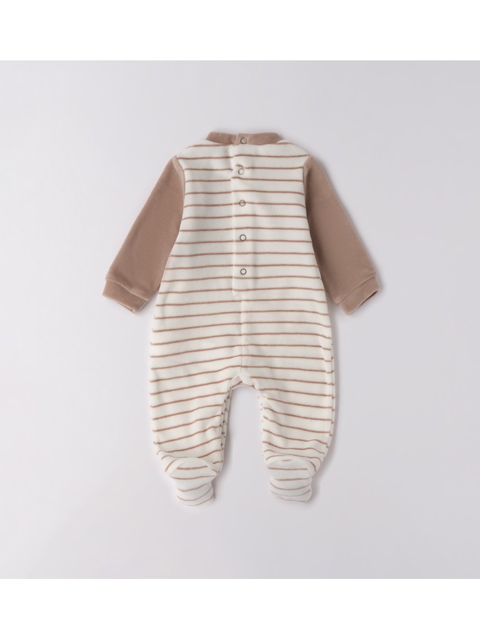 Tutina idomini neonato