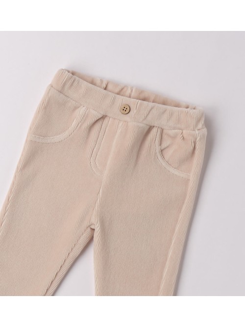 Pant idomini neonata