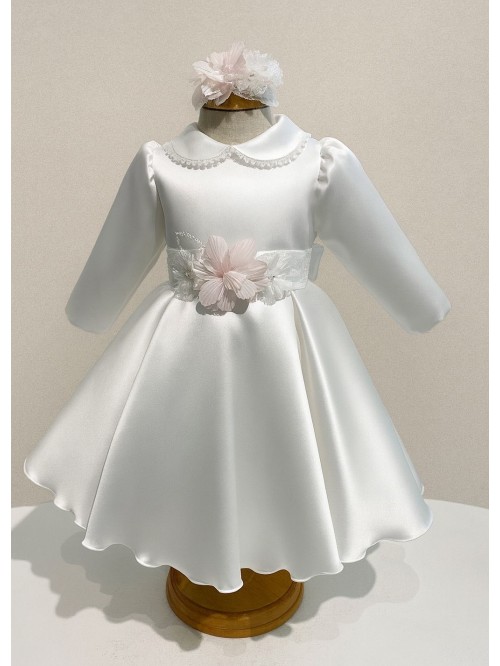 Vestina battesimo les petits enfants