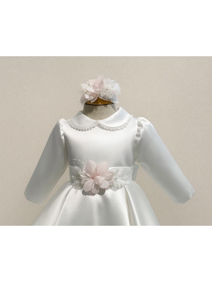 Vestina battesimo les petits enfants